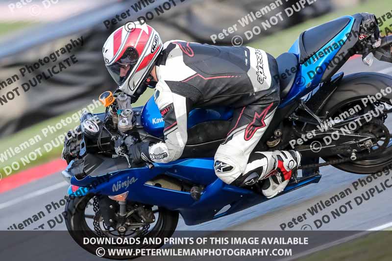 donington no limits trackday;donington park photographs;donington trackday photographs;no limits trackdays;peter wileman photography;trackday digital images;trackday photos